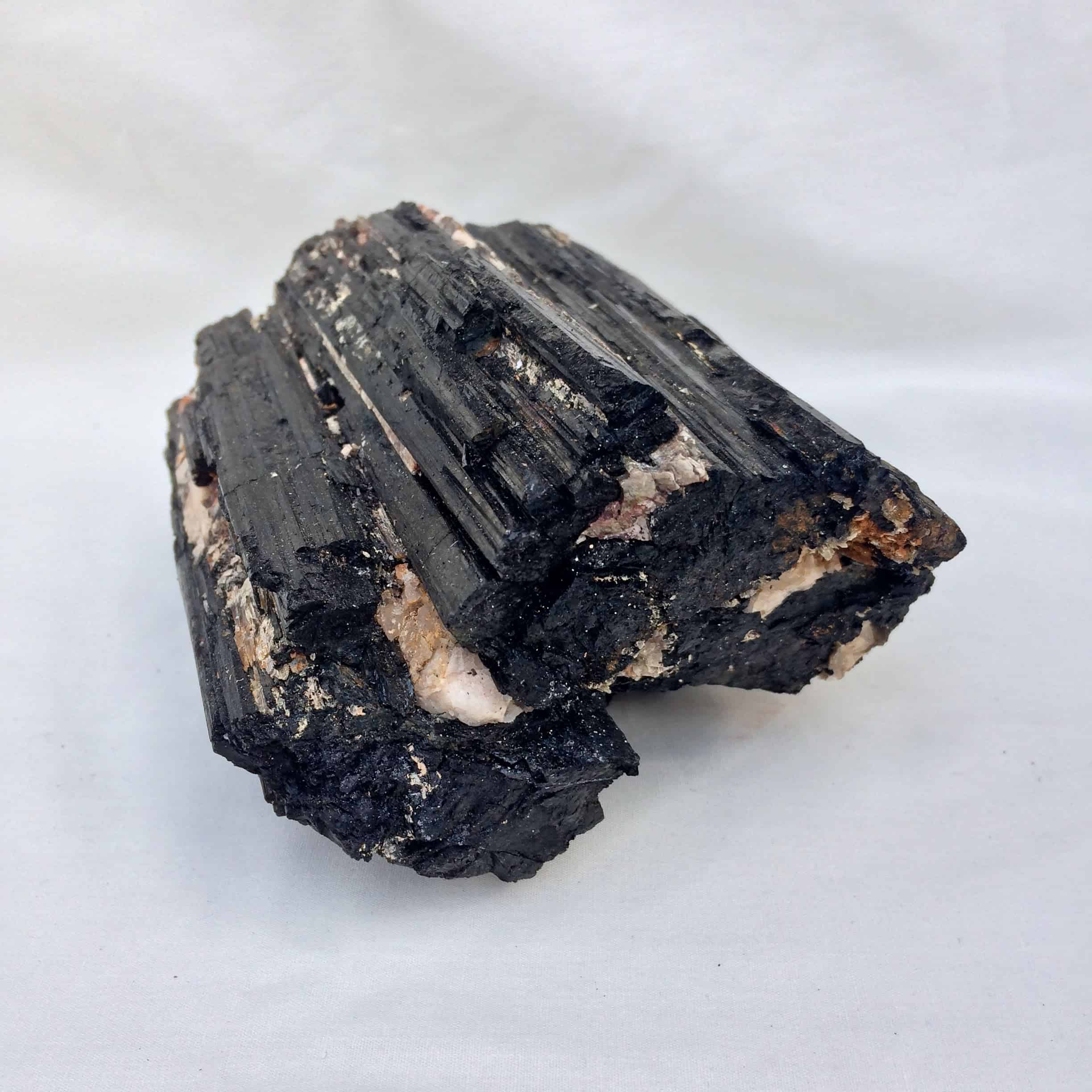 List 99+ Pictures pictures of black tourmaline Updated